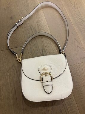Coach Cream Kleo Shoulder Bag 23 crossbody